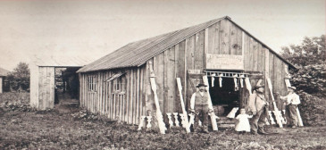 Chapman's first carpentry and contracting shop