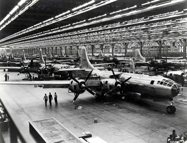 Boeing B-29 assembly line in Wichita, 1944